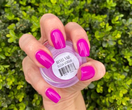 D354 Vogue Revel Nail Dipping Powder